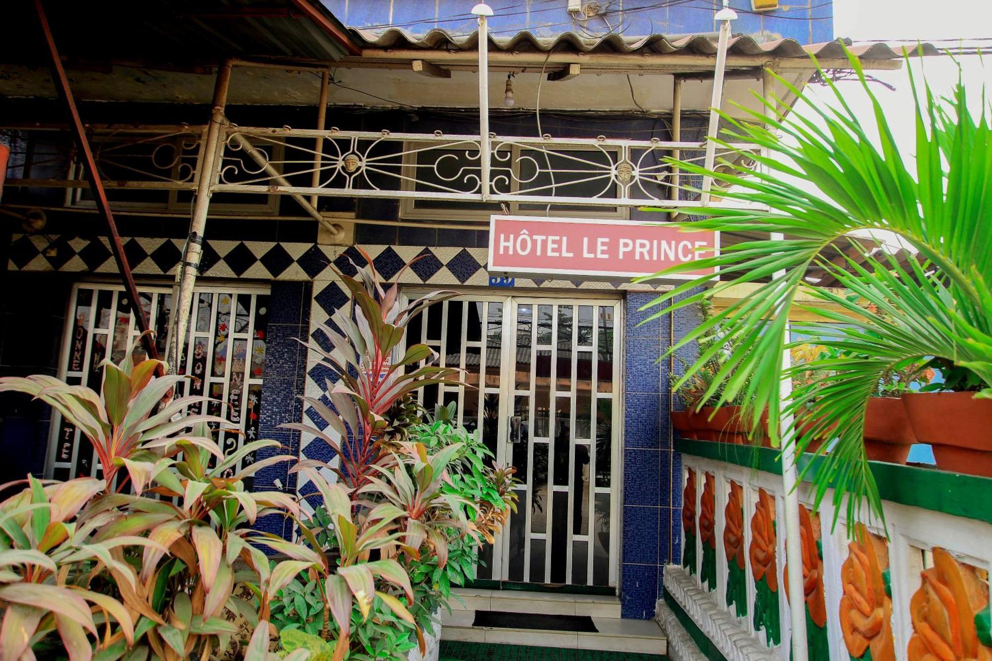 Hotel Le Prince コトヌー エクステリア 写真